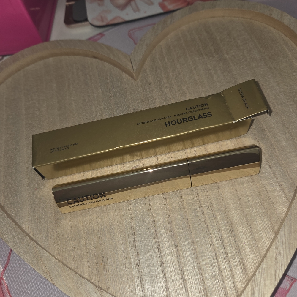 Hourglass Caution Extreme Lash Mascara - Gold